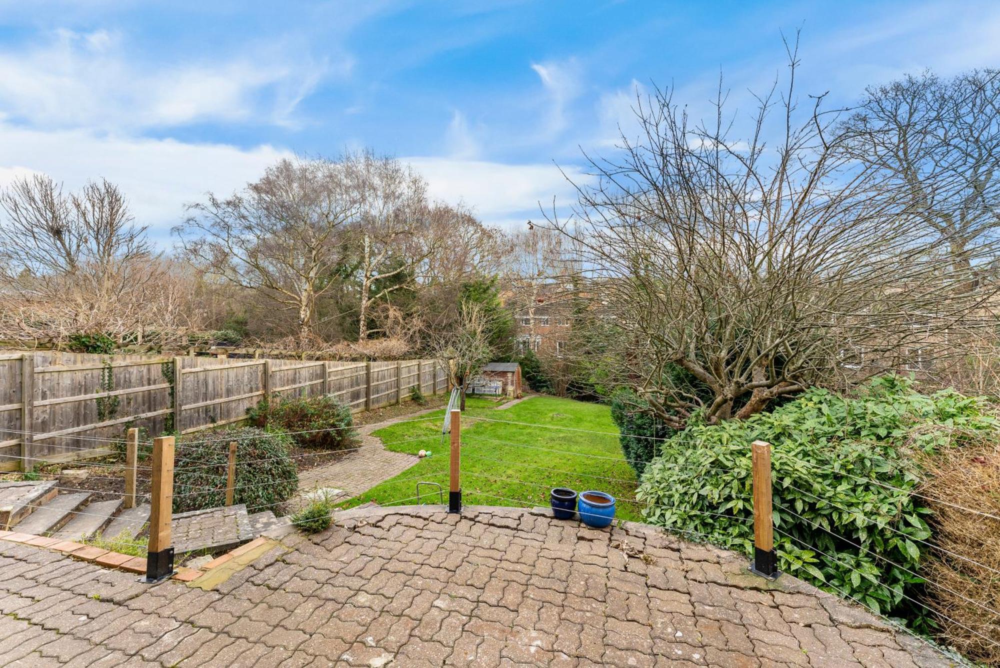 Elegant Retreat In Cheltenham - Garden & Parking Included Bagian luar foto